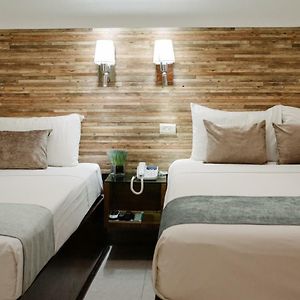 Quadruple Room Bathroom
